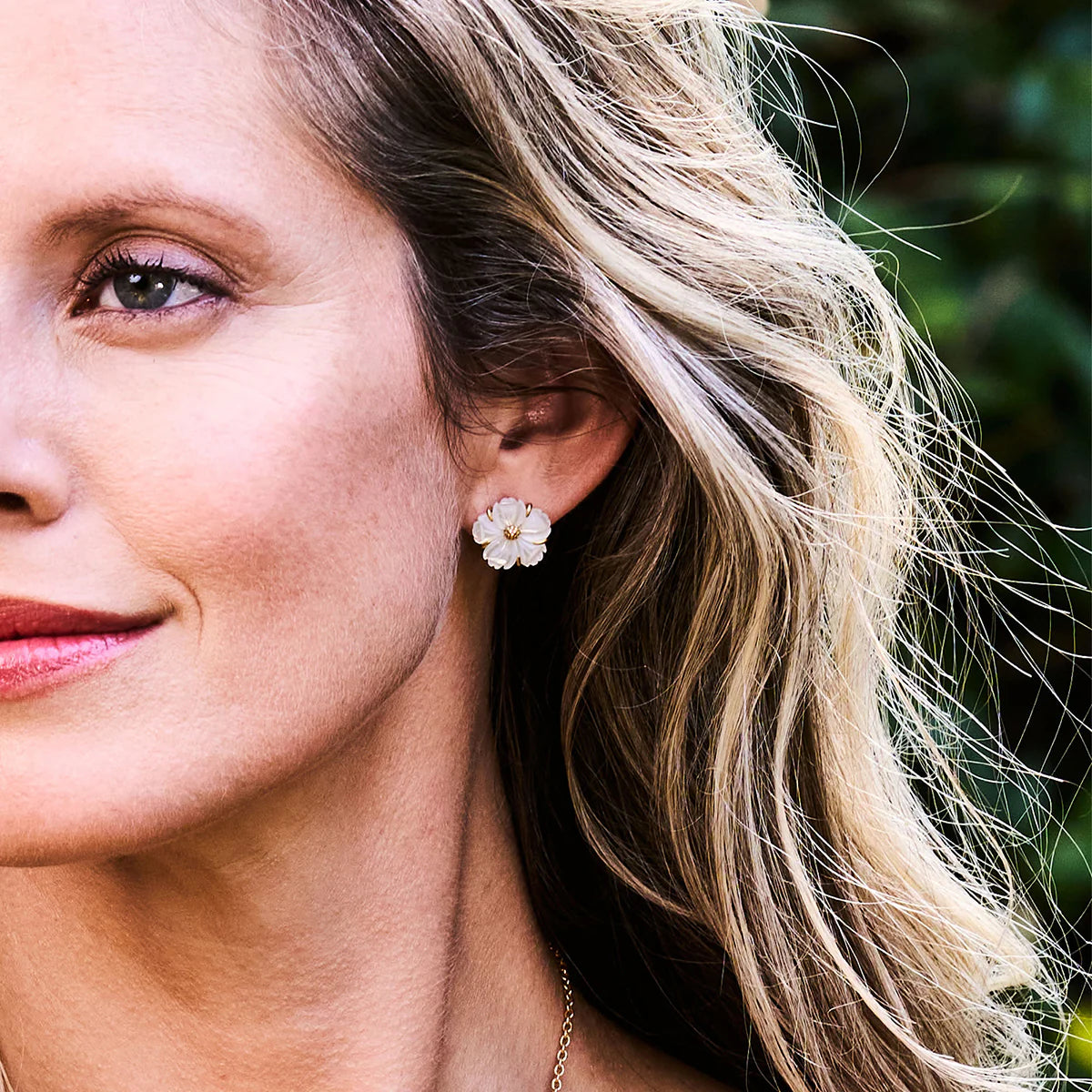 Mermaid Garden Petite Stud Earrings - MOP