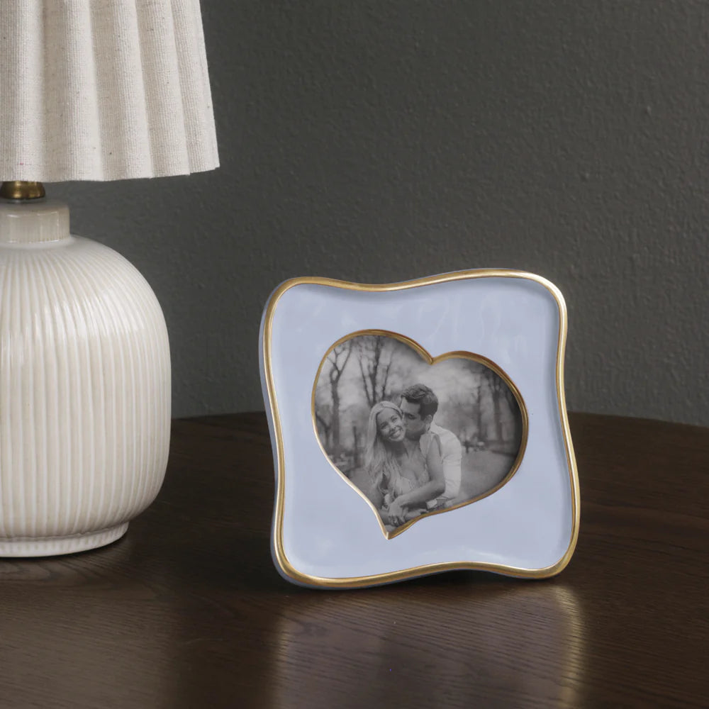 Encanto Curved Heart 5 x 5 Frame | Periwinkle