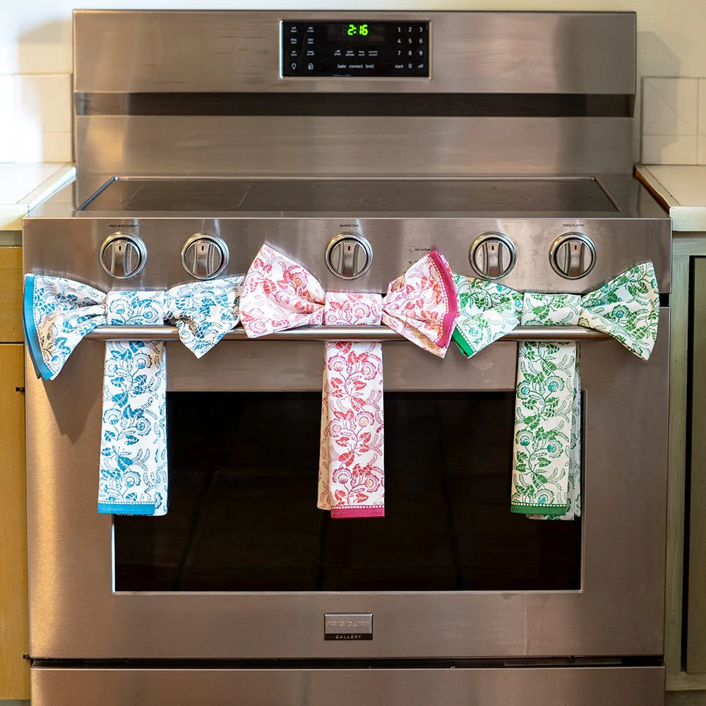 Gardenia Vine Berry Tea Towels