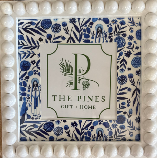 7x7 White Bobbin Frame