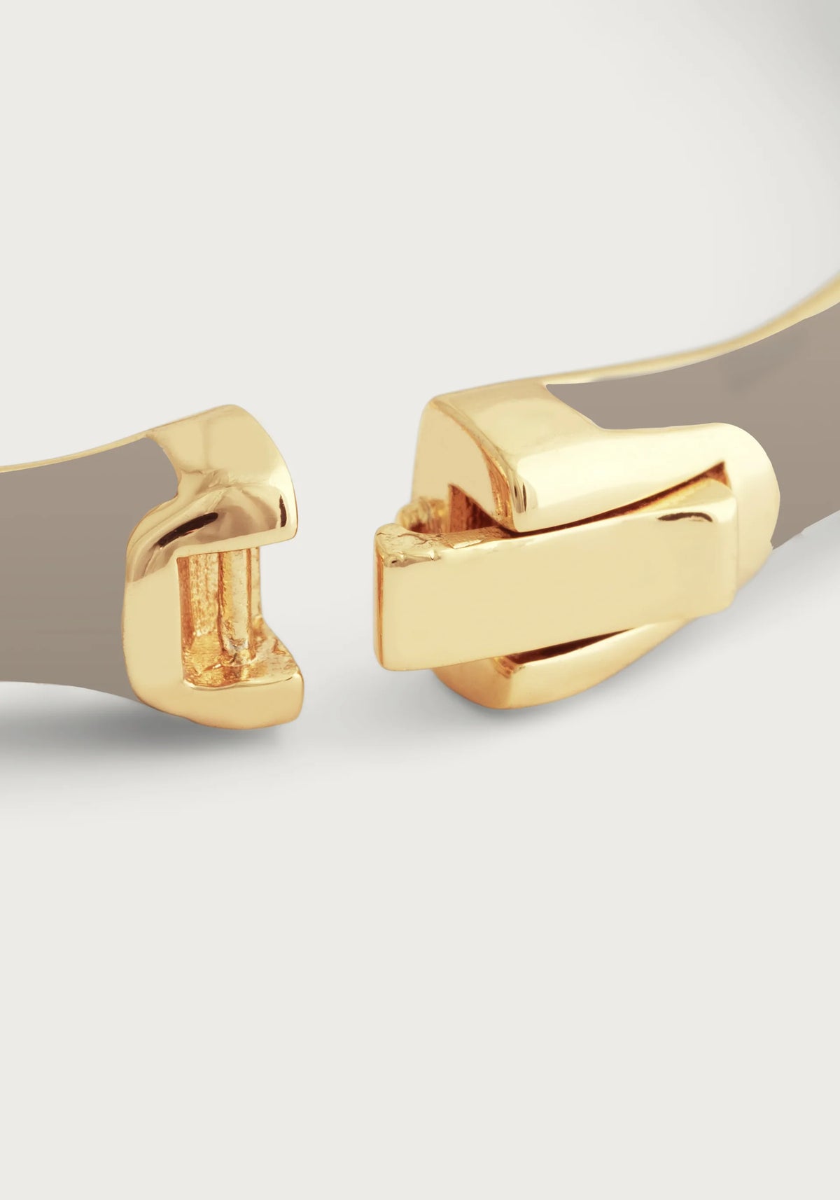 Bamboo Enameled Hinged Bangle - Taupe