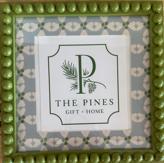 8x8 Green Flower Bobbin Frame