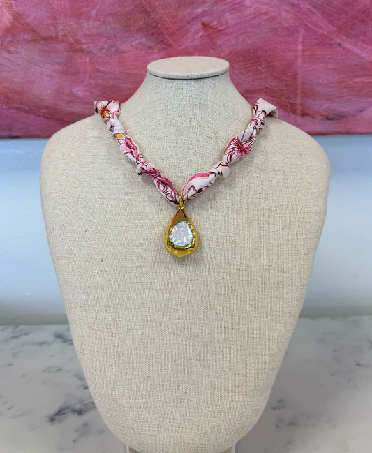 Pearl and gold tear drop scarf necklace