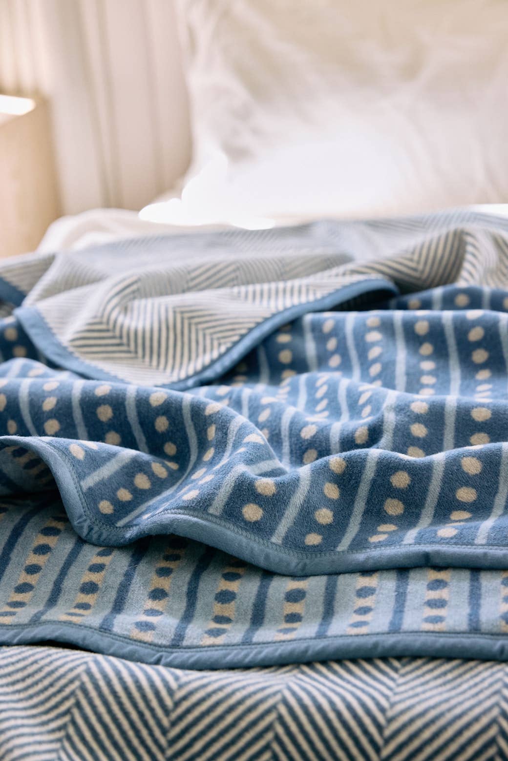 Beach Pebble Cornflower Blanket